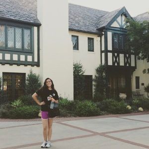 Meet your Posher, Jessica